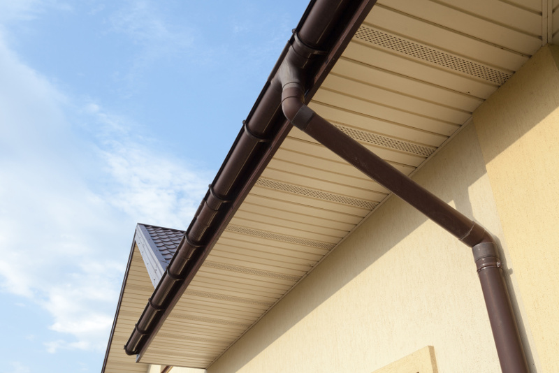 Jak dobrać odpowiednie rynny dachowe?